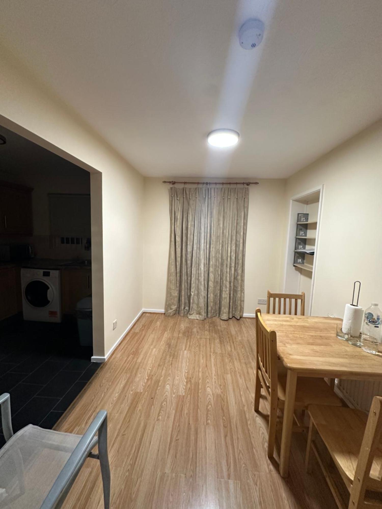 Nice Double Room In Heart Of Лондон Экстерьер фото